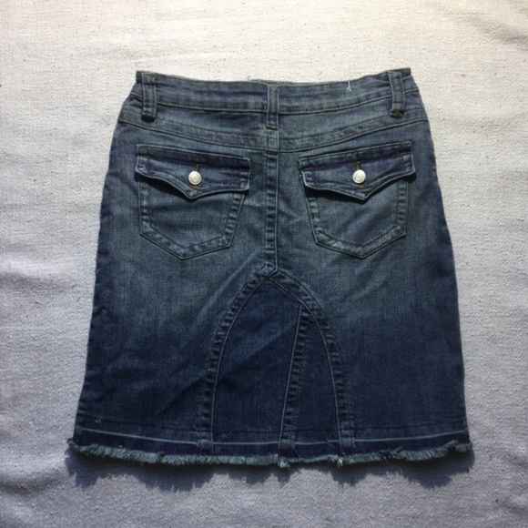 3 for $30 Jean skirt size 7 - Picture 2 of 4
